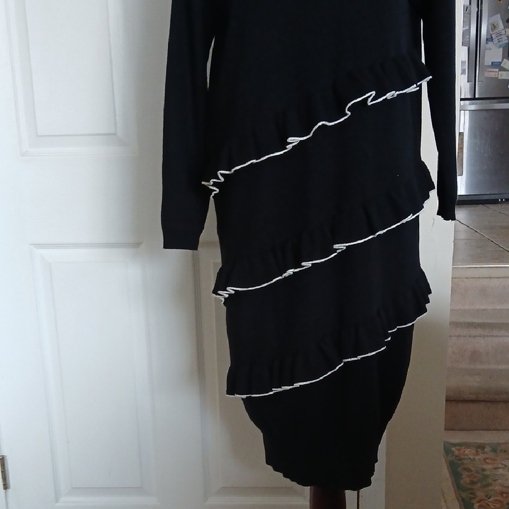 Chic Black Ruffle Long Sleeve Knit Dress - Picture 10 of 11